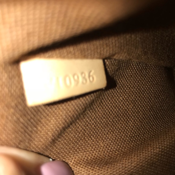 Authentic Louis Vuitton Alma - Picture 7 of 8